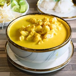 ขนมจีนน้ำยาปูก้อน