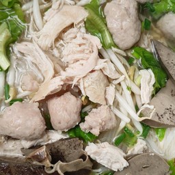 ข้าวต้มเครื่องเครื่องใน