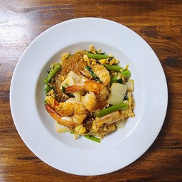 สุกี้ผัดแห้งกุ้ง