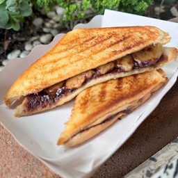 แซนด์วิชนูเทลล่ากล้วยหอม