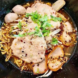 หมี่กรอบทรงเครื่อง