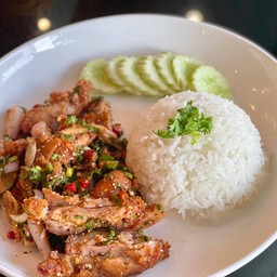 ข้าวยำไก่ย่าง (Lineman)