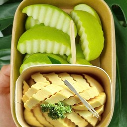 ผลไม้รวม มะม่วง + ฝรั่ง กรอบอร่อย
