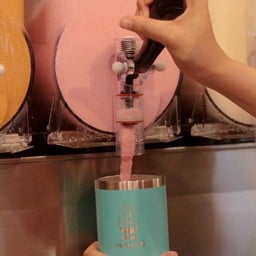 สลัชชี่นมชมพู