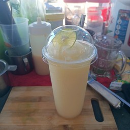 น้ำผึ้งมะนาวปั่น