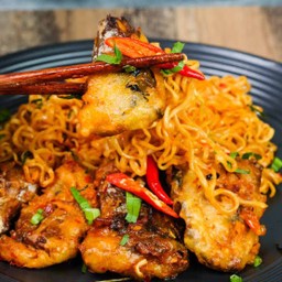 มาม่าปลากระป๋องผัดต้มยำแห้ง