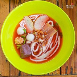 เส้นปลาเย็นตาโฟ