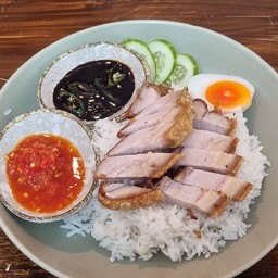 ข้าวหมูกรอบ