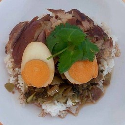 ข้าวขาหมู(ติดหนัง)