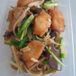 ปลาทอดผัดขิงเป็นกับข้าว
