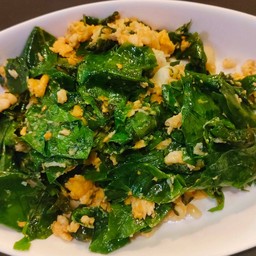 ใบเหลียงผัดไข่