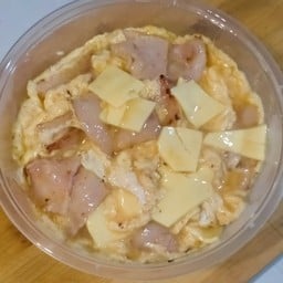 ข้าวไข่ข้นเบคอนชีส