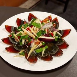 ยำไข่เยี่ยวม้า