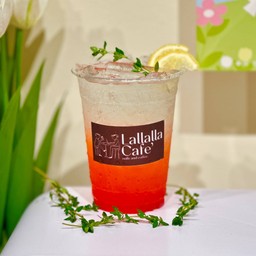 สตอเบอร์รี่ โซดา