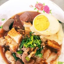 ก๋วยจั๊บน้ำข้น