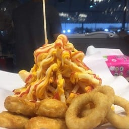 L:สามสหาย