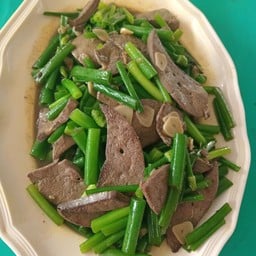 อาหารตามสั่งเมืองคอน by เจ้รี