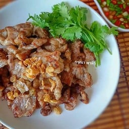 หมูทอดกระเทียม