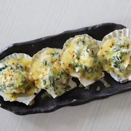 หอยเซลผักโขมอบชีส