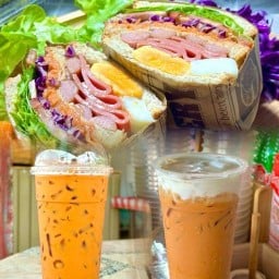 Healthy Wich me แซนด์วิชอาหารว่างรองท้อง/ชาไทย/ชาชีส