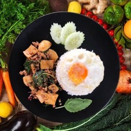 ข้าว กะเพรา เห็ดออริจิหมูสับ