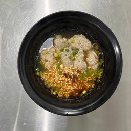 มาม่ารสต้มยำใส่หมู