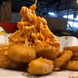 M:นักเก็ด+เฟร้นฟราย