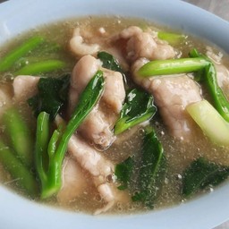 เส้นหมี่ราดหน้าหมูหมัก