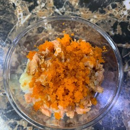 ซูชิคัพ แซลม่อนไข่กุ้ง