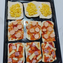 พิซซ่ามินิหน้าฮาวายเอี้ยน ข้าวโพดชีสขนาด 4นิ้ว 1ชิ้น