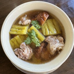 มะระตุ๋นยาจีนกระดูกอ่อน