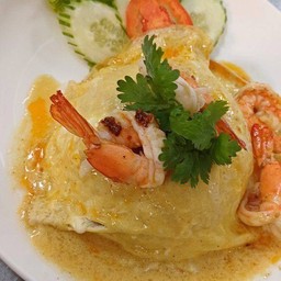 ข้าวไข่ข้นราดซอสกุ้ง