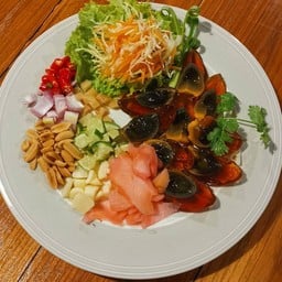 ไข่เยี่ยวม้าทรงเครื่อง