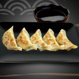 เกี๊ยวซ่าย่าง (หมู 5 ชิ้น)