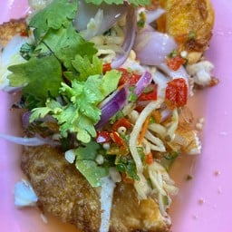 ยำไข่ดาว