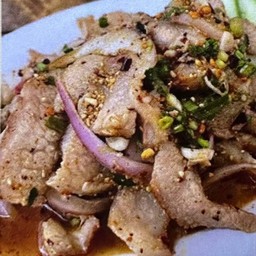 น้ำตกคอหมูย่าง