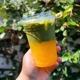 มัทฉะน้ำส้มคั้นสด