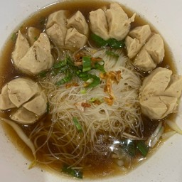 ก๋วยเตี๋ยวลูกชิ้นไก่