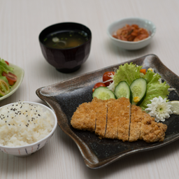 ข้าวชุดไก่ทงคัตสึ