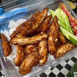 ไก่กรอบหวานราดข้าว