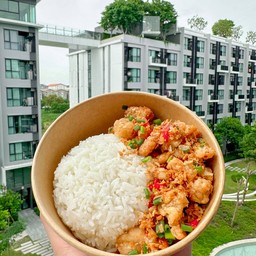 ข้าวไก่กรอบคั่วพริกเกลือ