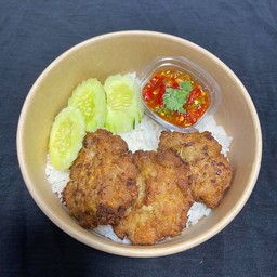 ข้าวหมูกลมทอดสูตรโบราณ
