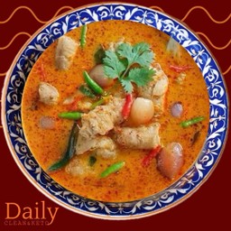 ต้มยำน้ำข้นนมสด อกไก่ กินกับข้าวกล้อง