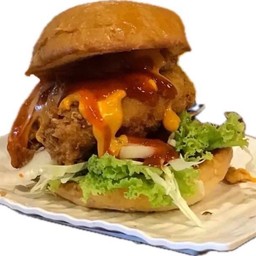 เบอร์เกอร์ไก่ทอดผงชีส🐔