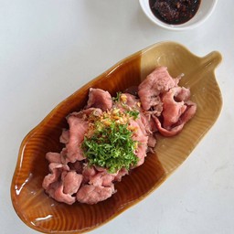 เนื้อน่องลายกรอบลวกจิ้ม