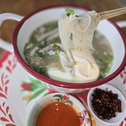 ก๋วยจั๊บญวนหมูยอ