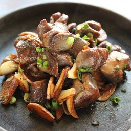 Sunagimo garlic butter Itame กึ๋นไก่กระทะร้อน