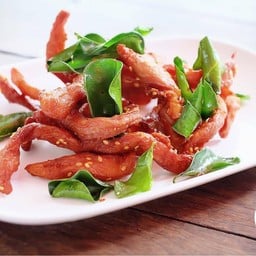 หมูแดดเดียวทอด