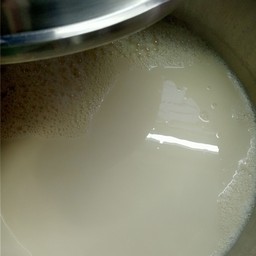 น้ำเต้าหู้