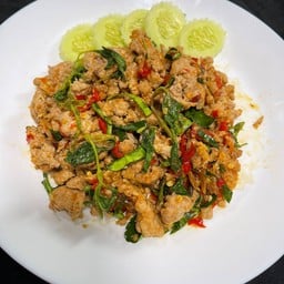 ผัดกระเพราหมูสับ